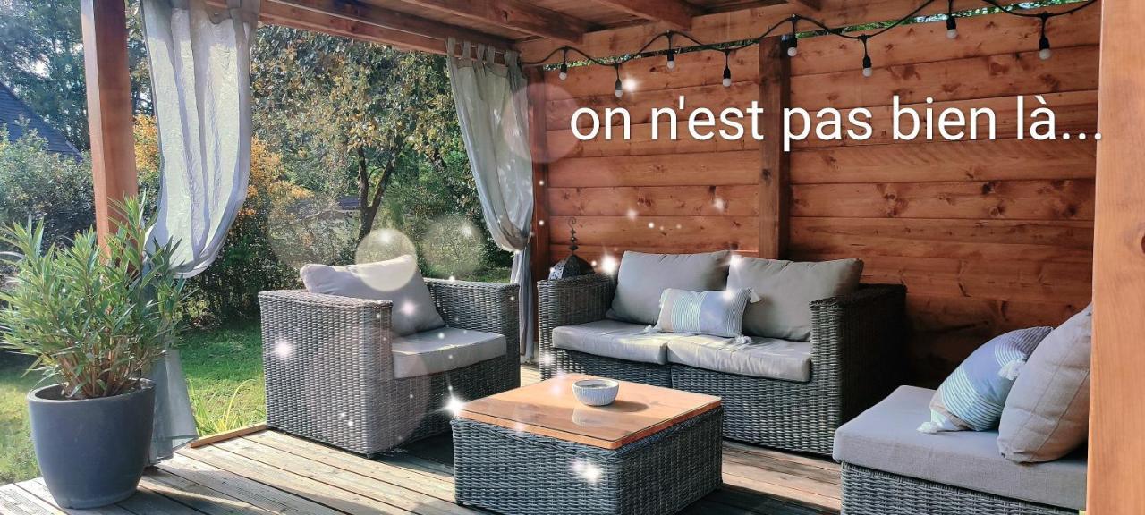 Aux Couleurs D'Esteil Sainte-Nathalène 外观 照片